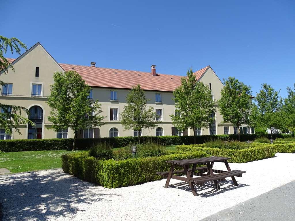 Campanile Val De France Hotel Magny-le-Hongre Bagian luar foto