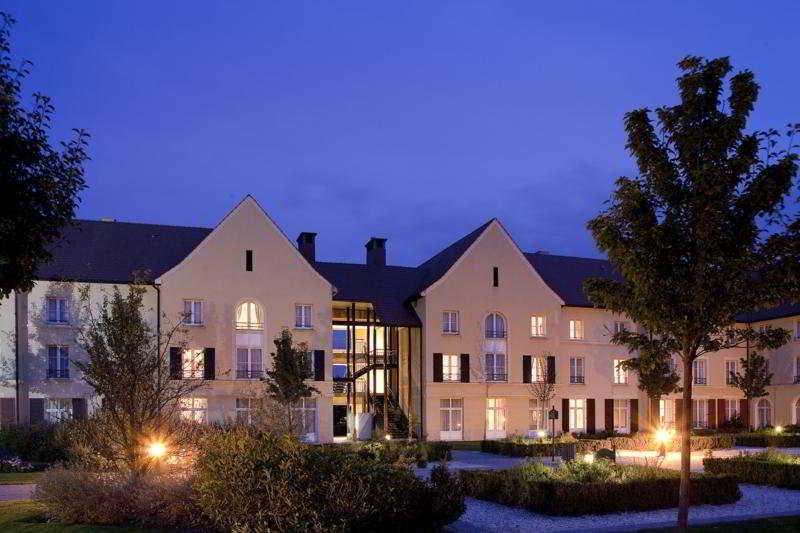 Campanile Val De France Hotel Magny-le-Hongre Bagian luar foto