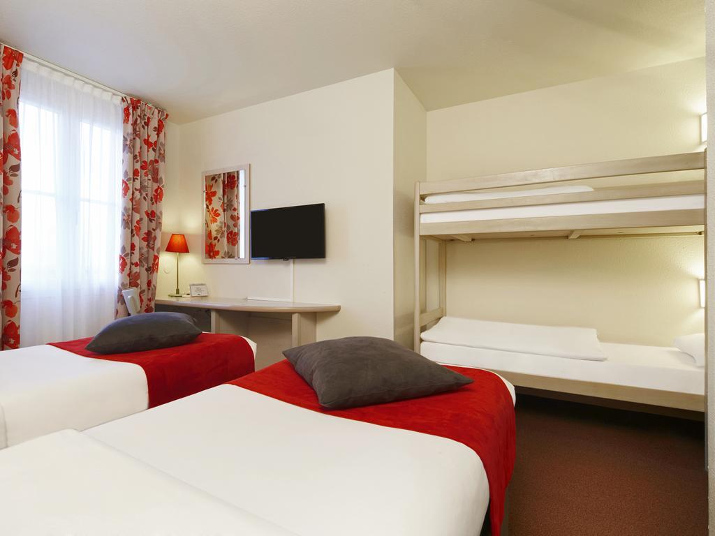 Campanile Val De France Hotel Magny-le-Hongre Bagian luar foto
