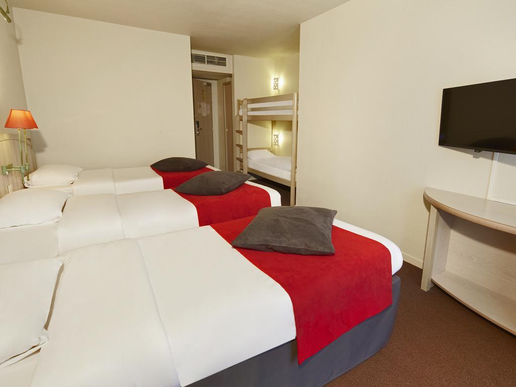 Campanile Val De France Hotel Magny-le-Hongre Bagian luar foto