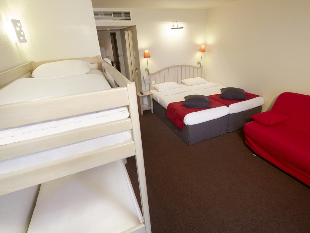 Campanile Val De France Hotel Magny-le-Hongre Bagian luar foto